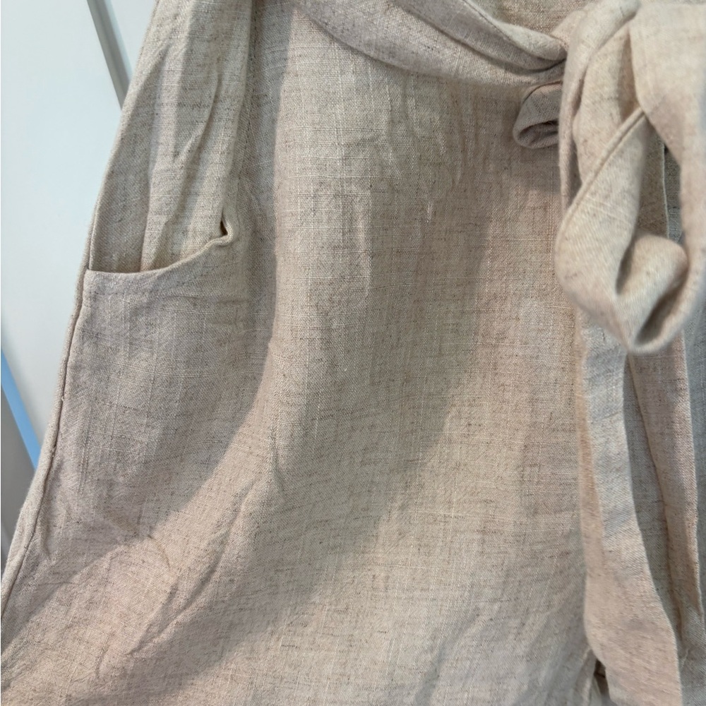 Sleeveless Linen Beige Button-Down Romper - Picture 3 of 5